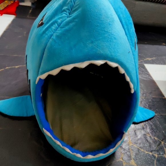 Dog House - Picture 4 of 6